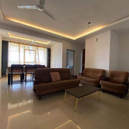 Veu Ragamalika Cochin Near Lakeshore Hospital Kochi Exterior photo